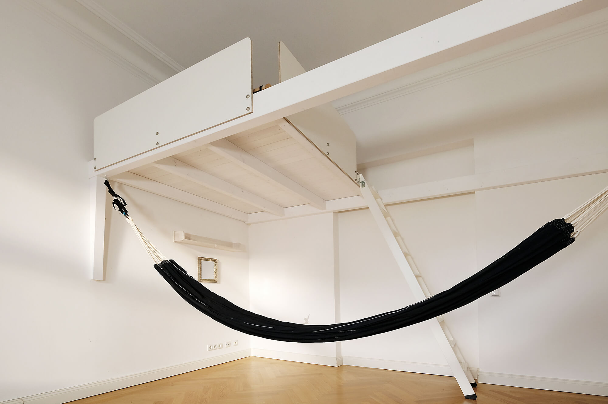 Hochbett mit Konsolen und großer Spannweite